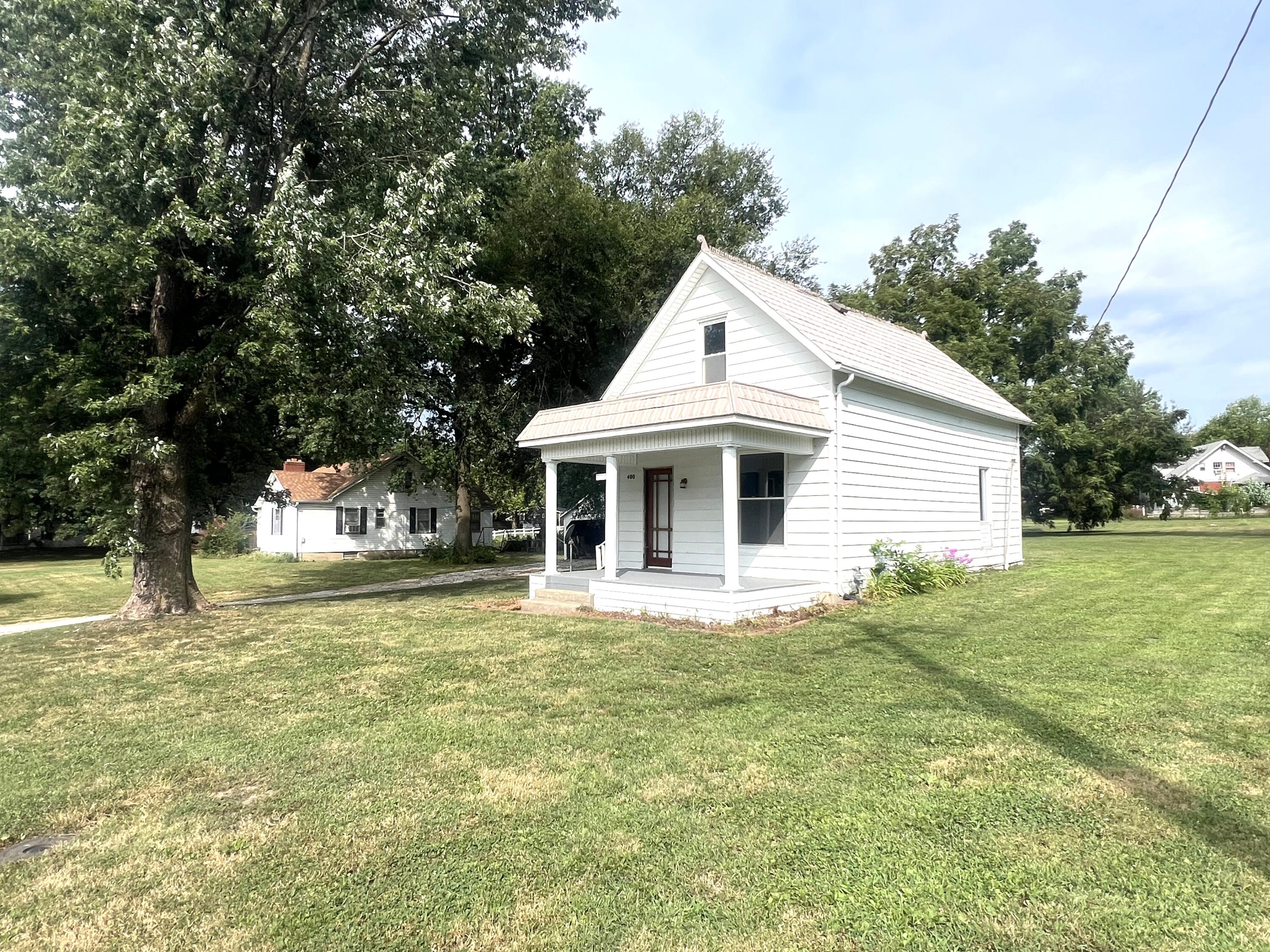 400 4th Street Pilot Grove, MO 65276 - Photo 1 of 44