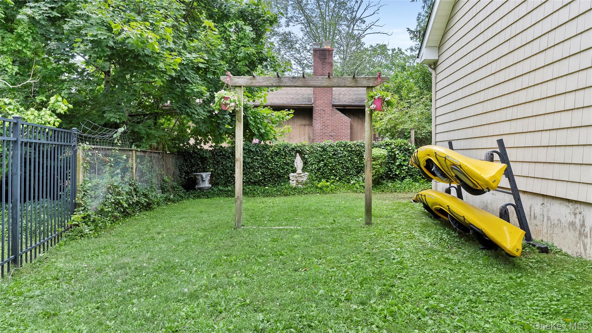 3 Ridge Road Northport, NY 11768 - Photo 18 of 21