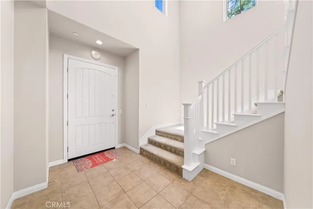 a view of entryway with a front door