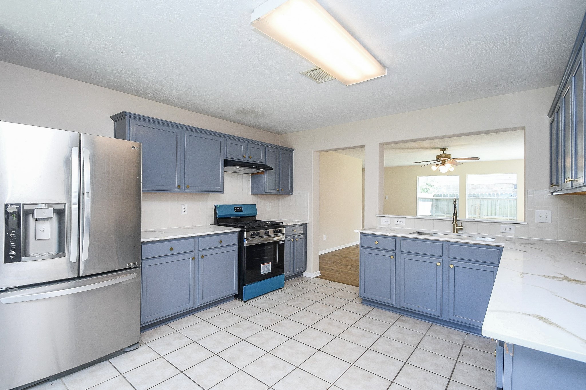 19207 Relay Road Humble, TX 77346 - Photo 9 of 34 new oven stove and dishwasher