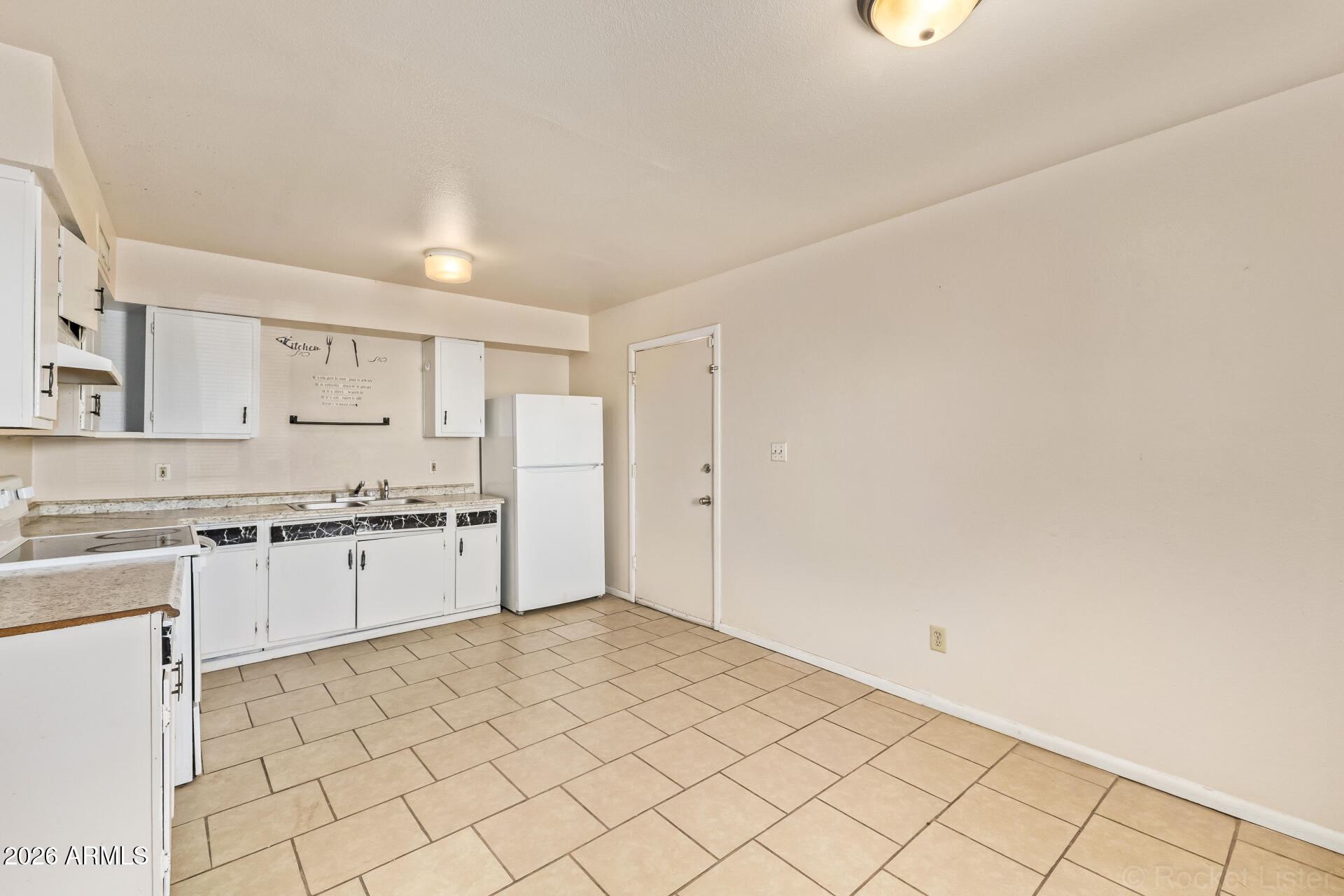 357 East Congress Avenue Coolidge, AZ 85128 - Photo 7 of 20 14 - Congress