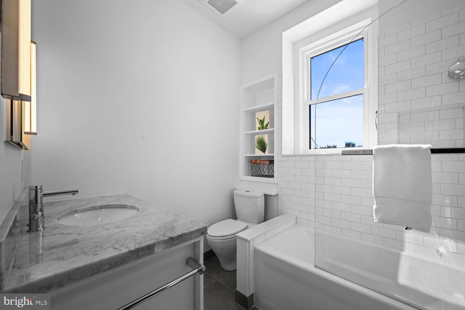 1206 Euclid Street Northwest Washington, DC 20009 - Photo 23 of 43