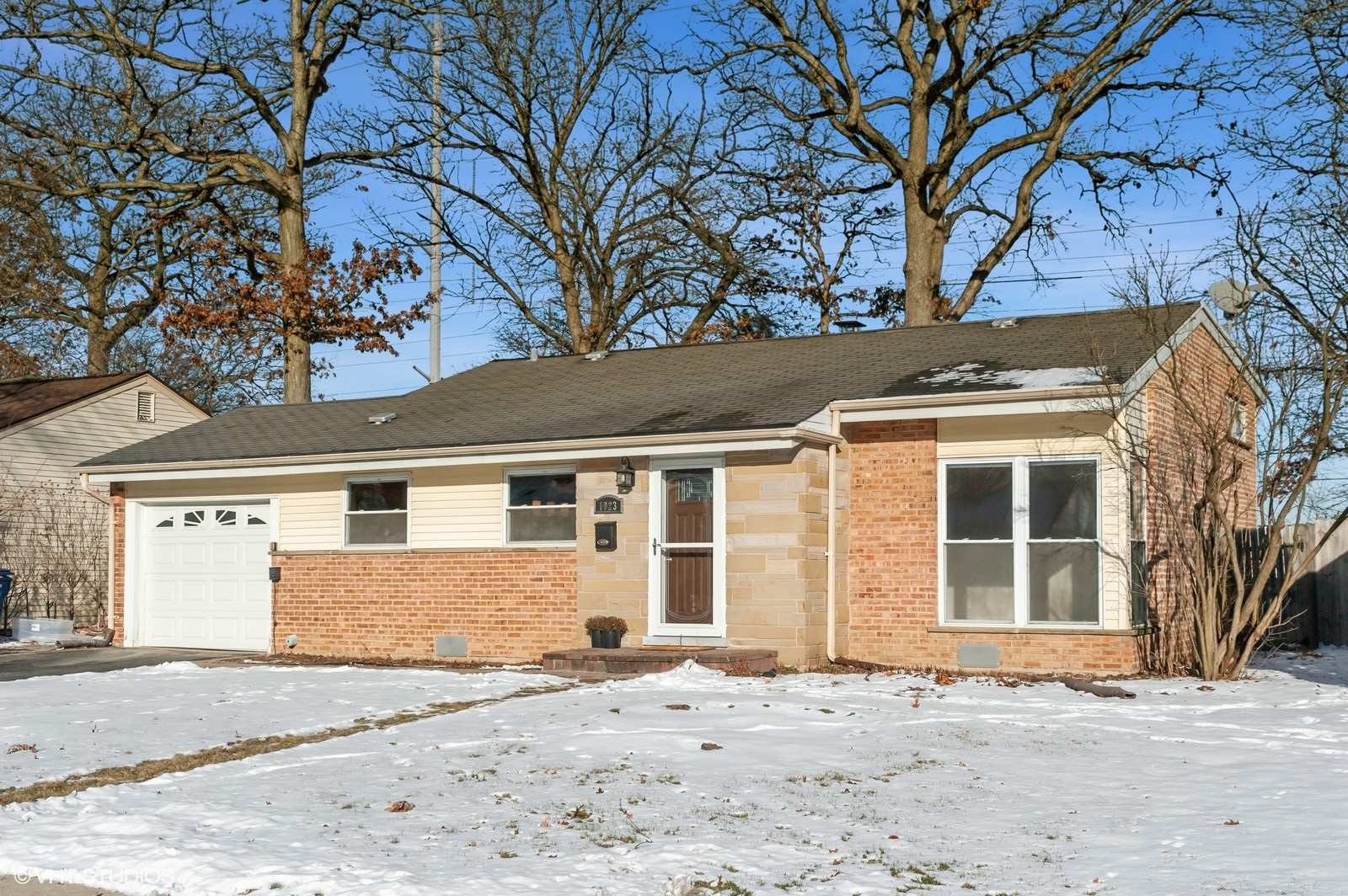 1023 Longaker Road Northbrook, IL 60062 - Photo 1 of 20