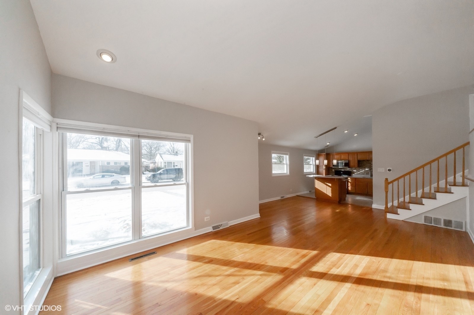 1023 Longaker Road Northbrook, IL 60062 - Photo 3 of 20