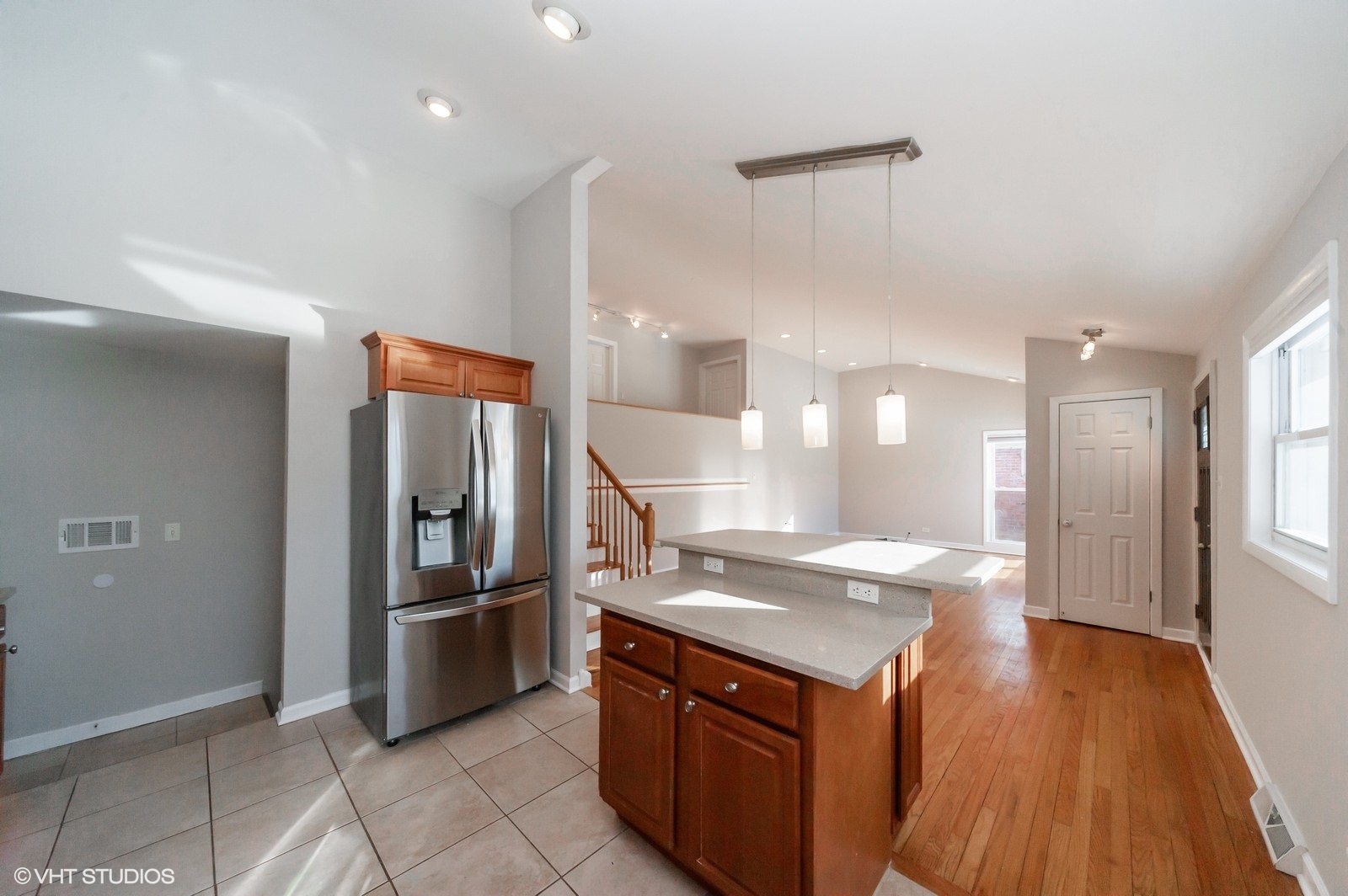 1023 Longaker Road Northbrook, IL 60062 - Photo 7 of 20