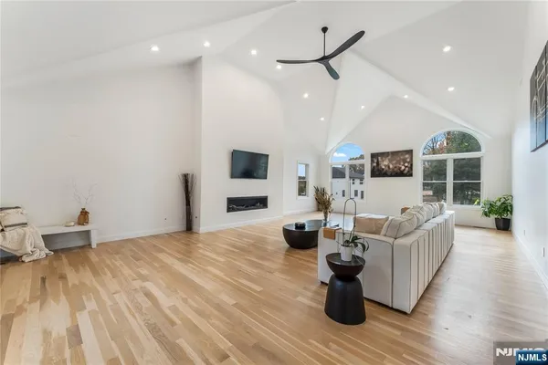 $1,100,000 | 45 Heritage Drive, West Milford, NJ 07480