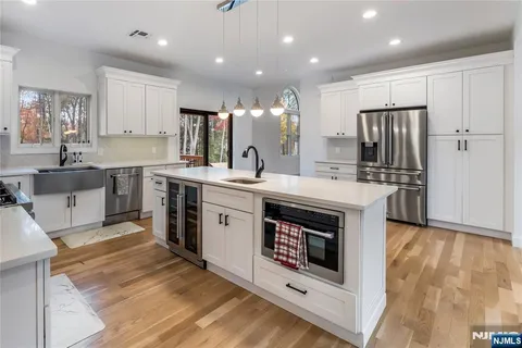 $1,100,000 | 45 Heritage Drive, West Milford, NJ 07480