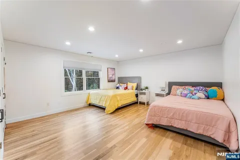 $1,100,000 | 45 Heritage Drive, West Milford, NJ 07480