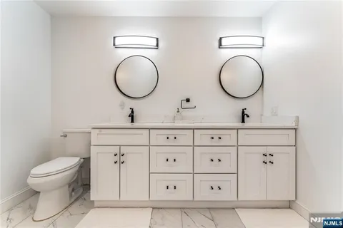 $1,100,000 | 45 Heritage Drive, West Milford, NJ 07480