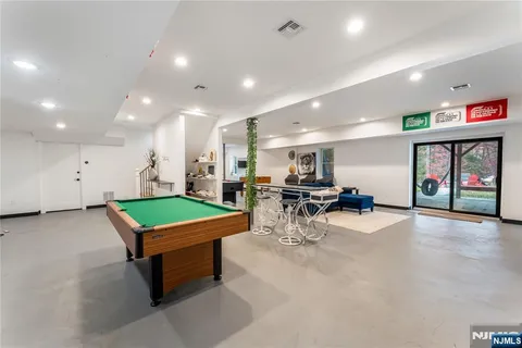 $1,100,000 | 45 Heritage Drive, West Milford, NJ 07480