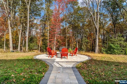 $1,100,000 | 45 Heritage Drive, West Milford, NJ 07480
