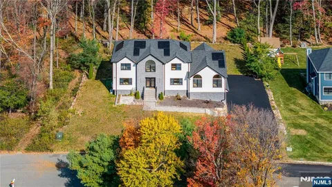 $1,100,000 | 45 Heritage Drive, West Milford, NJ 07480