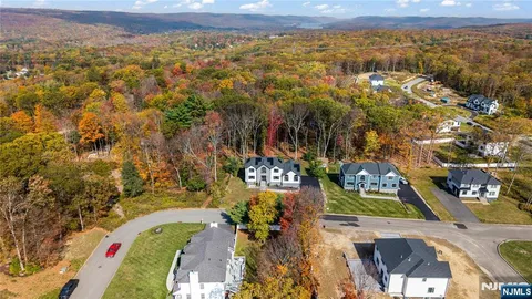 $1,100,000 | 45 Heritage Drive, West Milford, NJ 07480