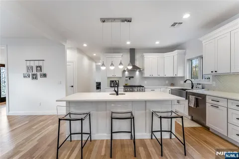 $1,100,000 | 45 Heritage Drive, West Milford, NJ 07480