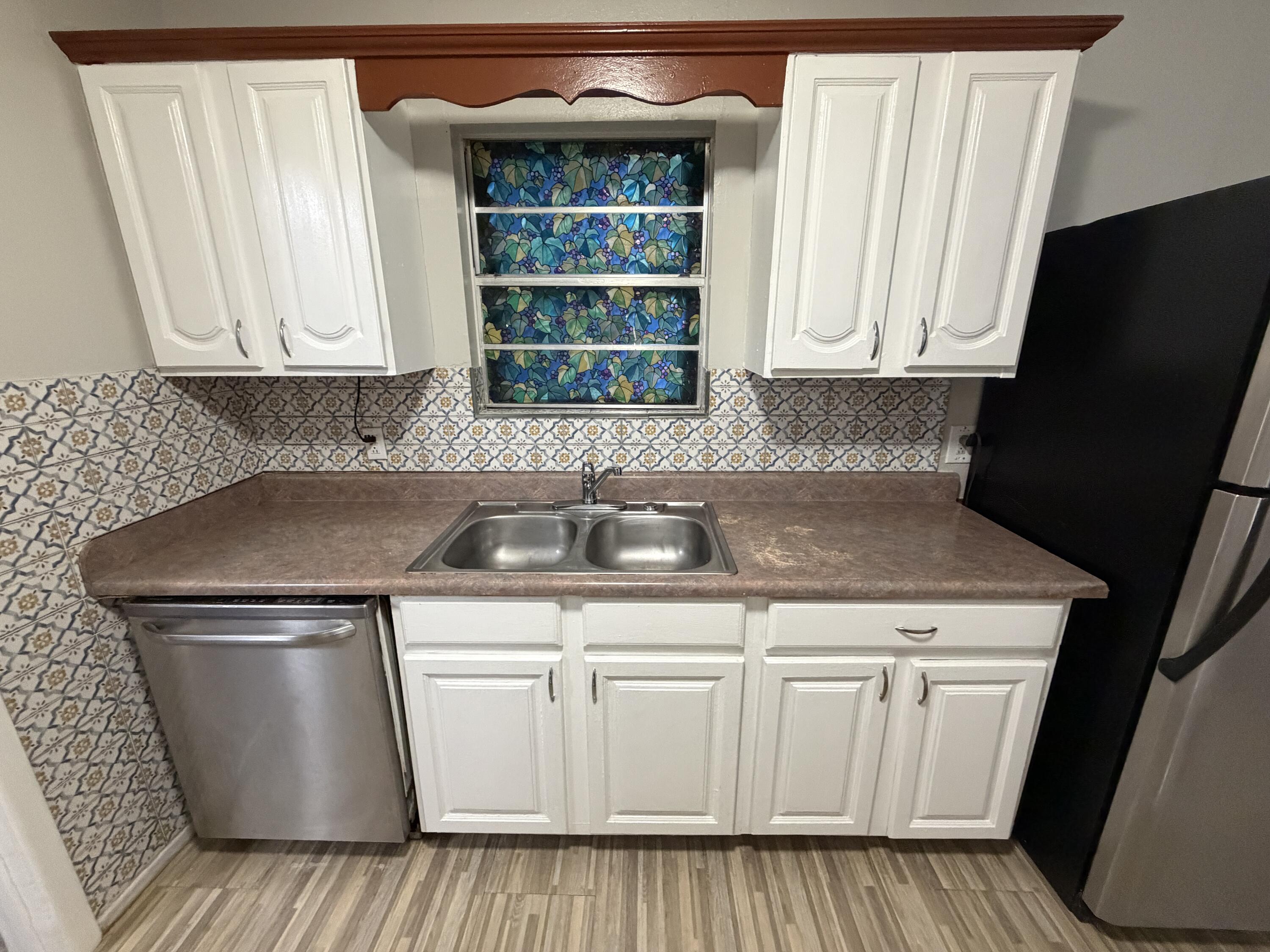 5720 46th Street Lubbock, TX 79414 - Photo 8 of 23 IMG_2467