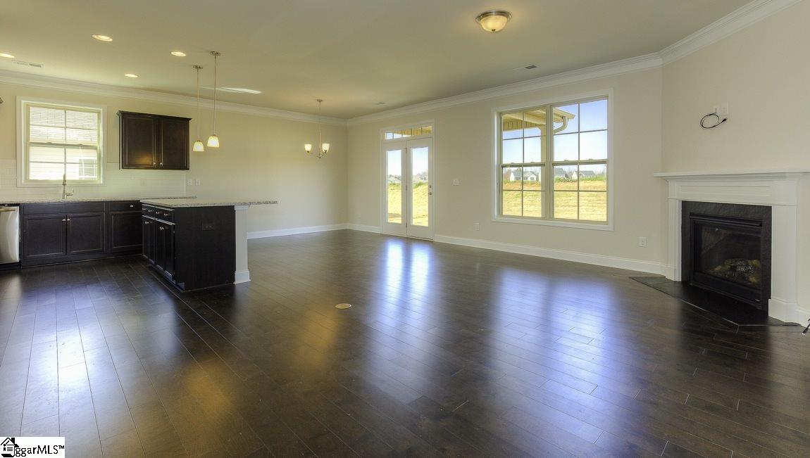463 Bucklebury Road Greer, SC 29651 - Photo 14 of 36 Gallery Image 14