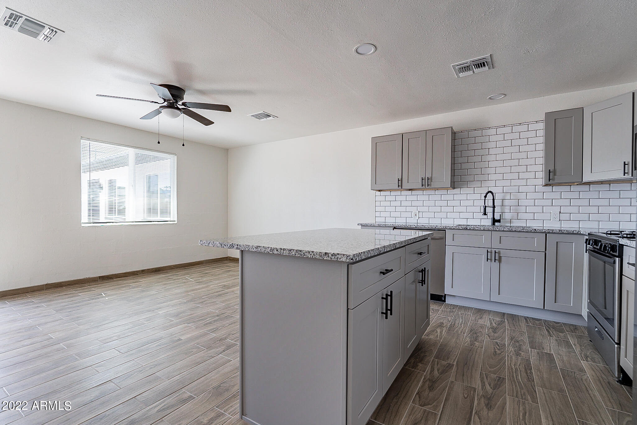 37 East El Parque Drive Tempe, AZ 85282 - Photo 11 of 110 Parque-15