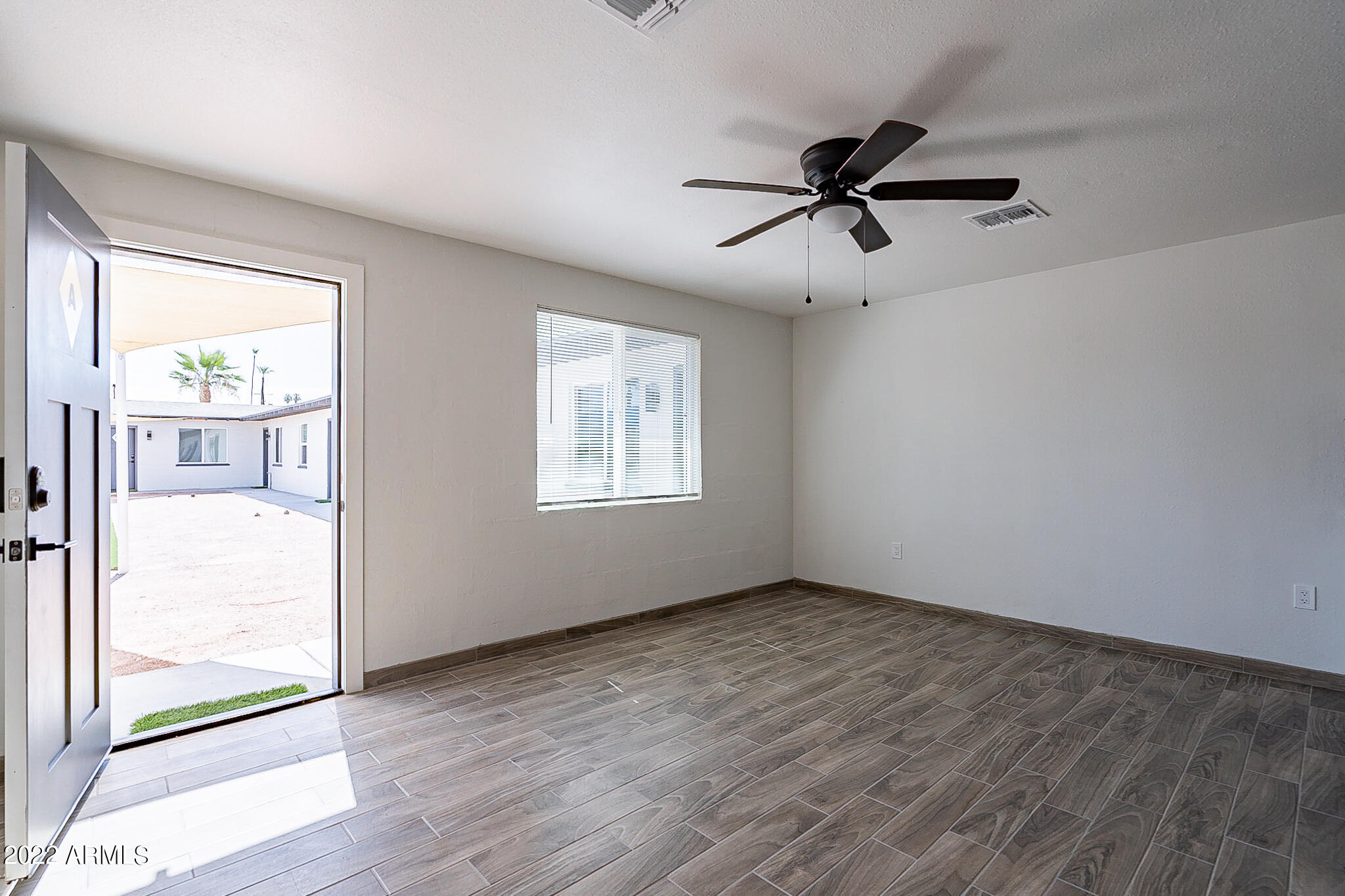 37 East El Parque Drive Tempe, AZ 85282 - Photo 7 of 110 Parque-11