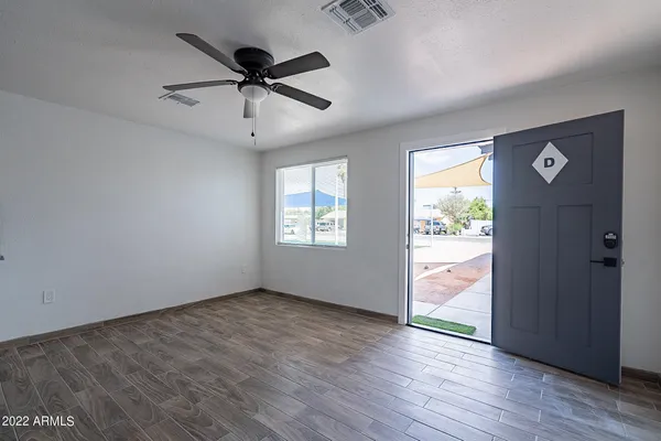 $10,500 | 37 East El Parque Drive, Tempe, AZ 85282