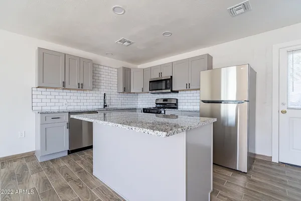 $10,500 | 37 East El Parque Drive, Tempe, AZ 85282