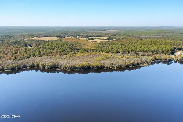 $199,999 | 3199 Pate Pond Road, Caryville, FL 32427