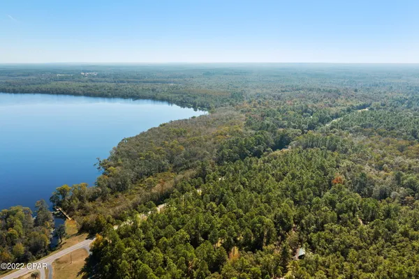 $199,999 | 3199 Pate Pond Road, Caryville, FL 32427