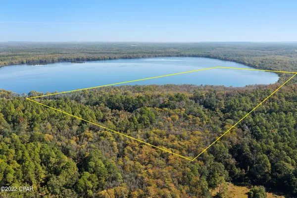 $199,999 | 3199 Pate Pond Road, Caryville, FL 32427