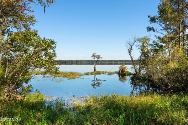 $199,999 | 3199 Pate Pond Road, Caryville, FL 32427