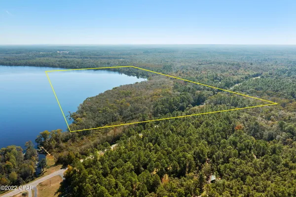 $199,999 | 3199 Pate Pond Road, Caryville, FL 32427