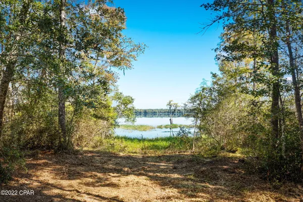 $199,999 | 3199 Pate Pond Road, Caryville, FL 32427