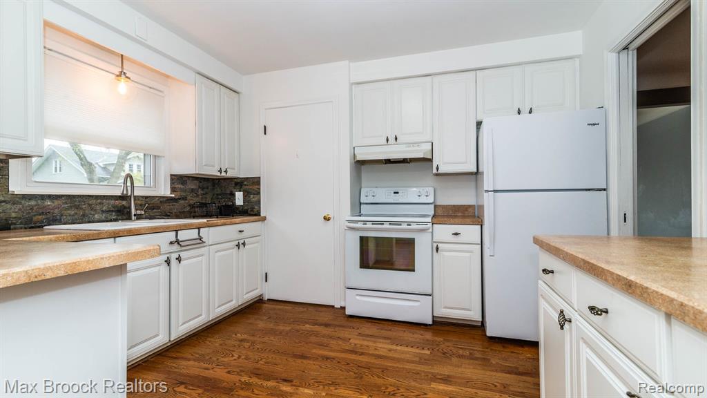 2602 Trafford Road Royal Oak, MI 48073 - Photo 7 of 26