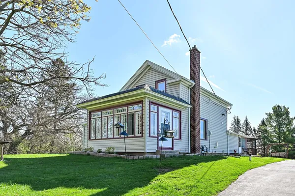 $425,000 | S51W30943 Old Village Road, Genesee, WI 53149