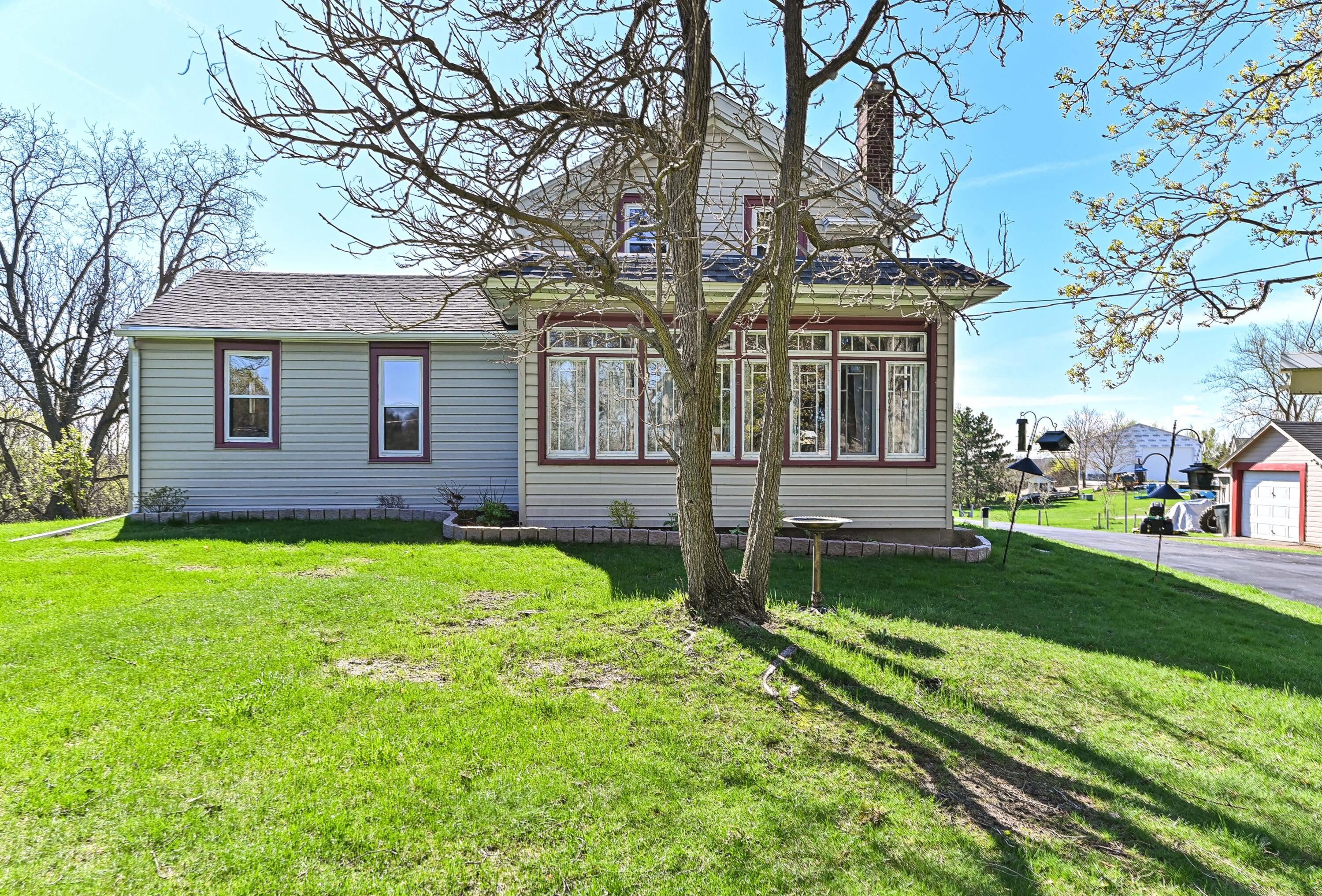 S51W30943 Old Village Road Genesee, WI 53149 - Photo 26 of 36 Front of home