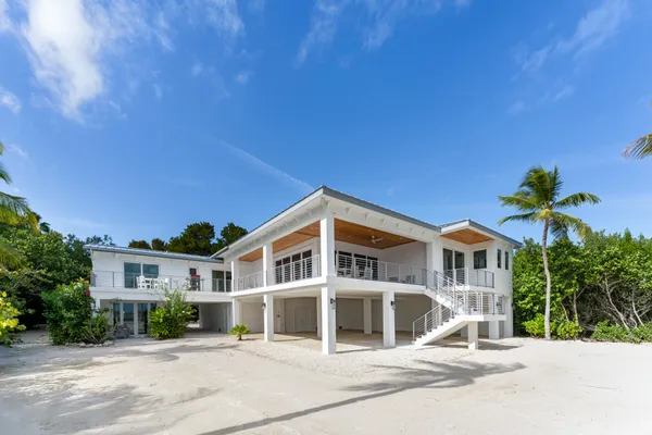 $7,795,000 | 89701 Old Highway, Tavernier, FL 33070