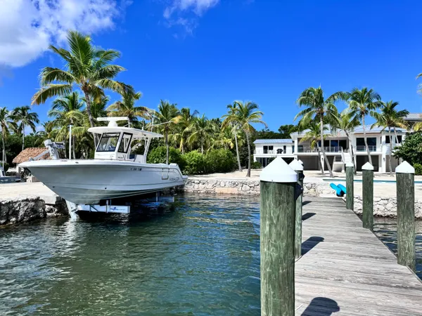$7,795,000 | 89701 Old Highway, Tavernier, FL 33070