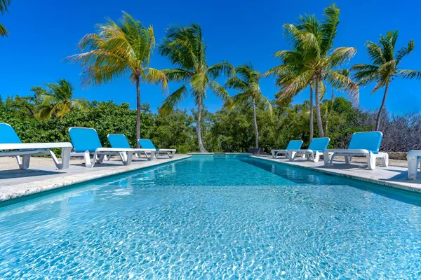 $7,795,000 | 89701 Old Highway, Tavernier, FL 33070