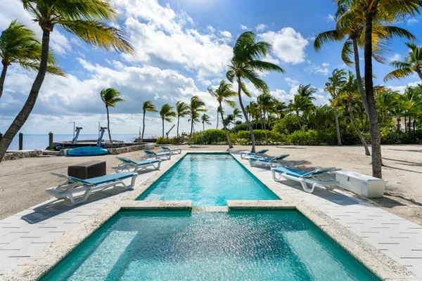 $7,795,000 | 89701 Old Highway, Tavernier, FL 33070