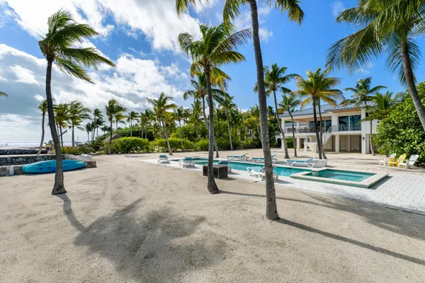 $7,795,000 | 89701 Old Highway, Tavernier, FL 33070