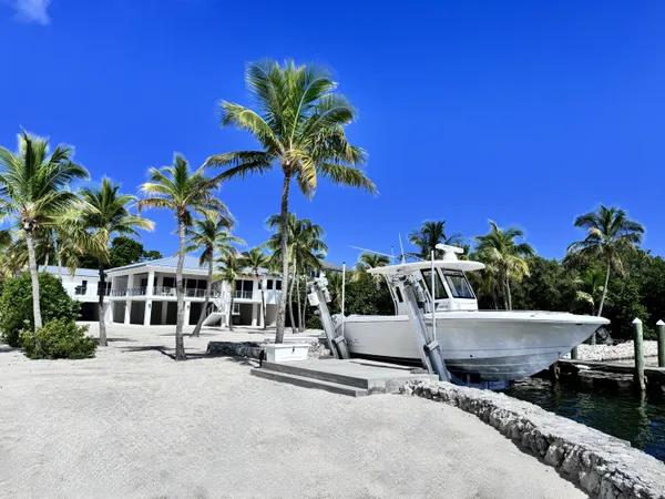 $7,795,000 | 89701 Old Highway, Tavernier, FL 33070