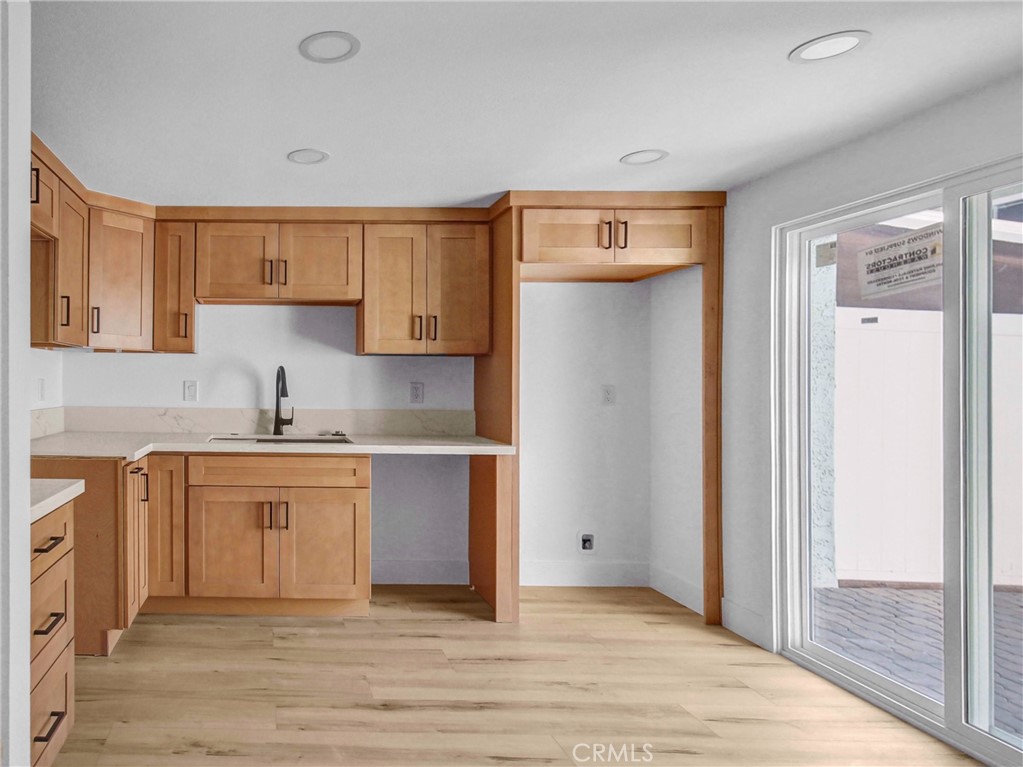 5640 Riverside, Unit 95 Chino, CA 91710 - Photo 12 of 30 Kitchen