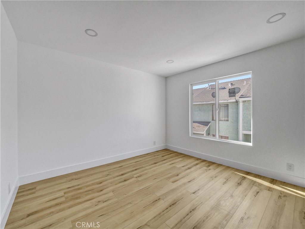 5640 Riverside, Unit 95 Chino, CA 91710 - Photo 18 of 30 Master bedroom 1