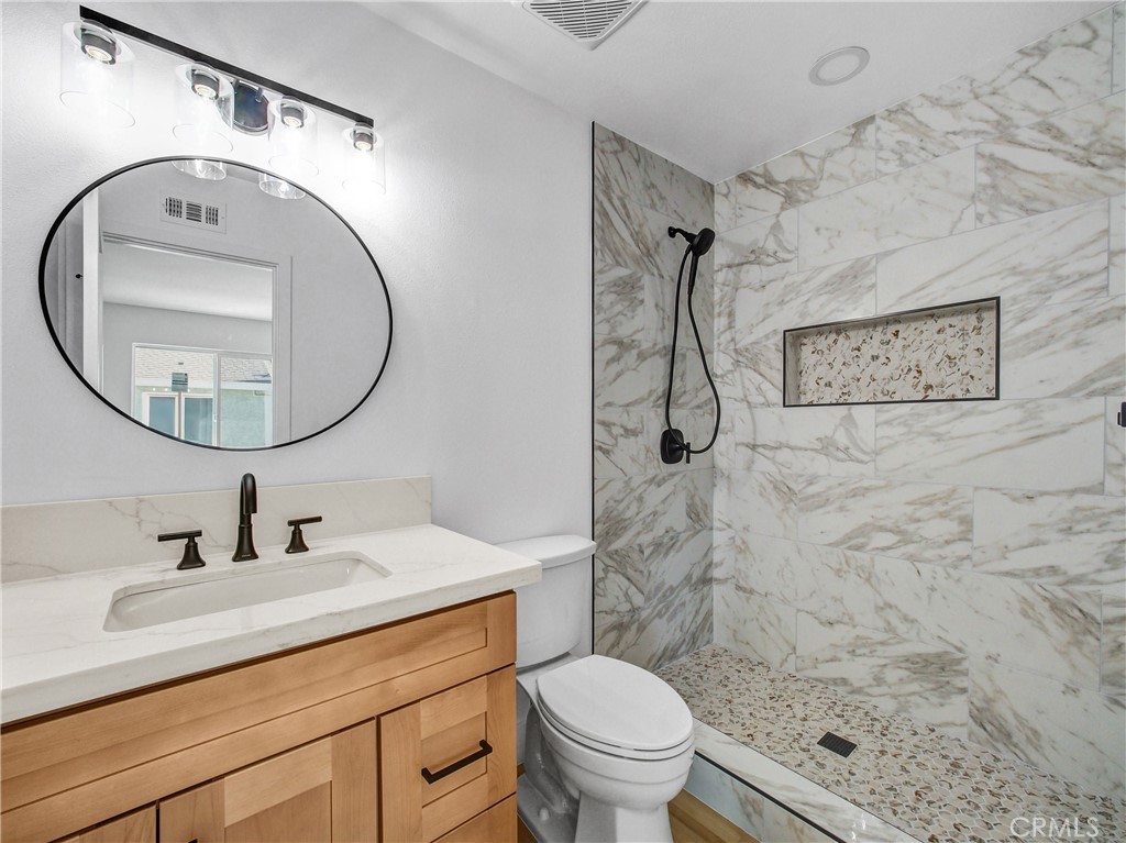 5640 Riverside, Unit 95 Chino, CA 91710 - Photo 20 of 29 Master bathroom 1