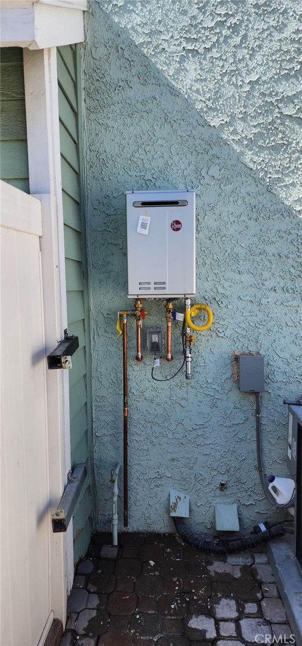 5640 Riverside, Unit 95 Chino, CA 91710 - Photo 26 of 29 Brand new tankless water heater