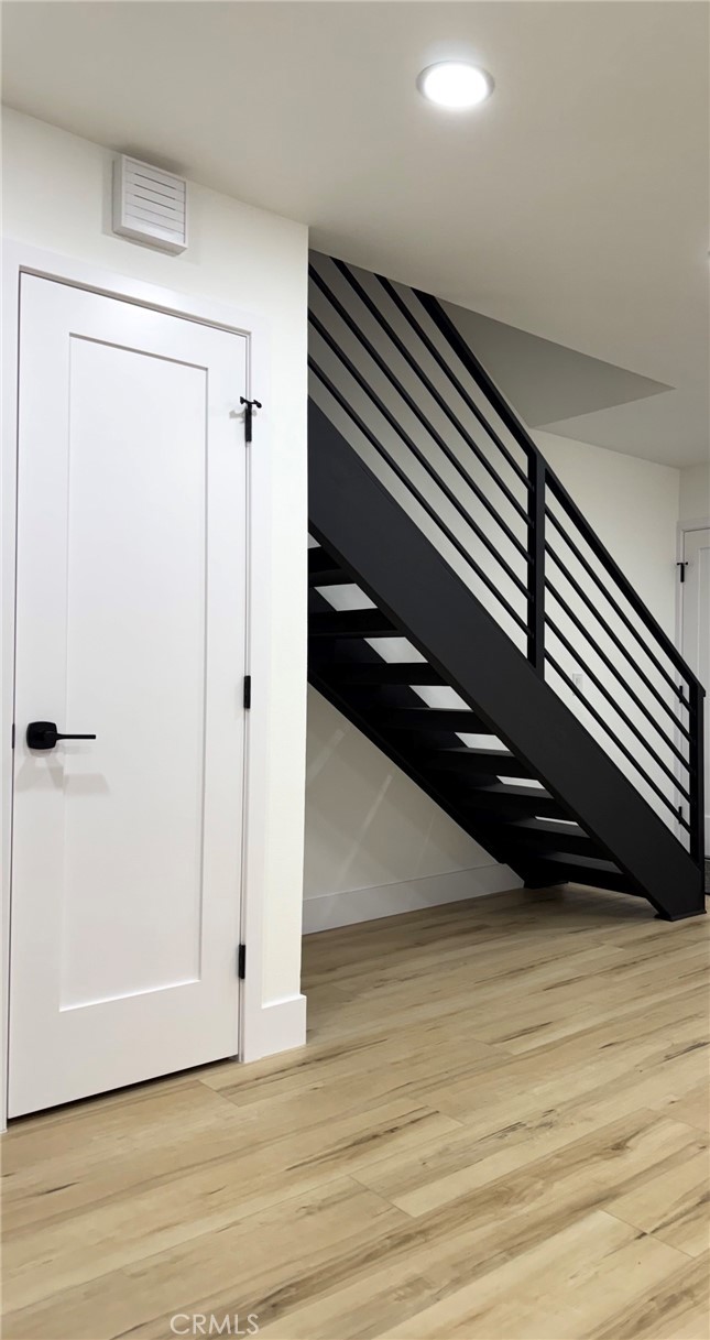 5640 Riverside, Unit 95 Chino, CA 91710 - Photo 6 of 29 Living room