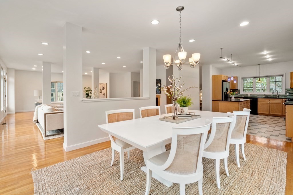 28 Doran Road Wayland, MA 01778 - Photo 12 of 29 Gallery Image 12