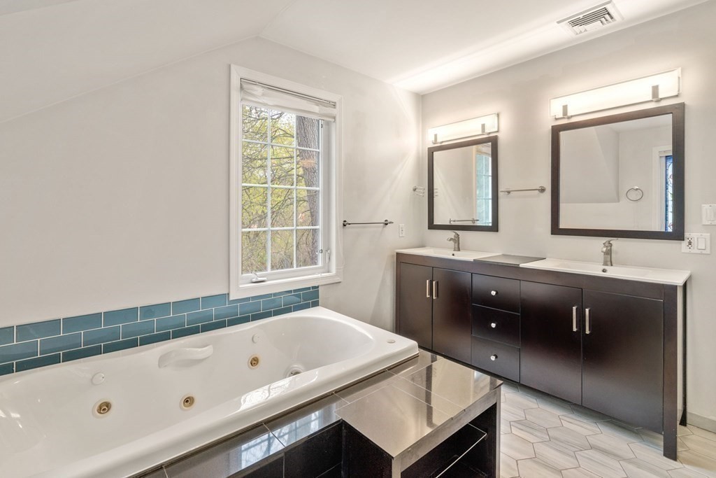 28 Doran Road Wayland, MA 01778 - Photo 20 of 29 Gallery Image 20