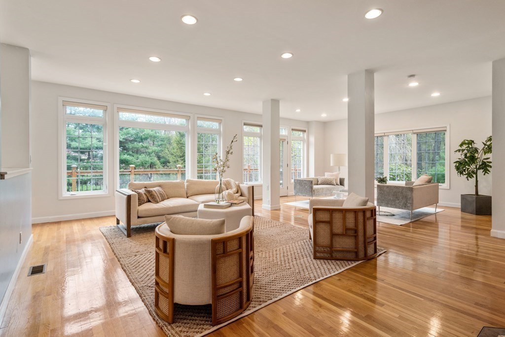 28 Doran Road Wayland, MA 01778 - Photo 4 of 29 Gallery Image 4