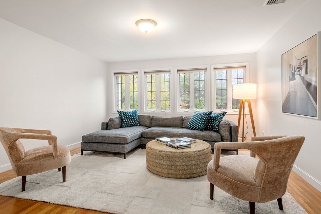 28 Doran Road Wayland, MA 01778 - Photo 10 of 29 Gallery Image 10
