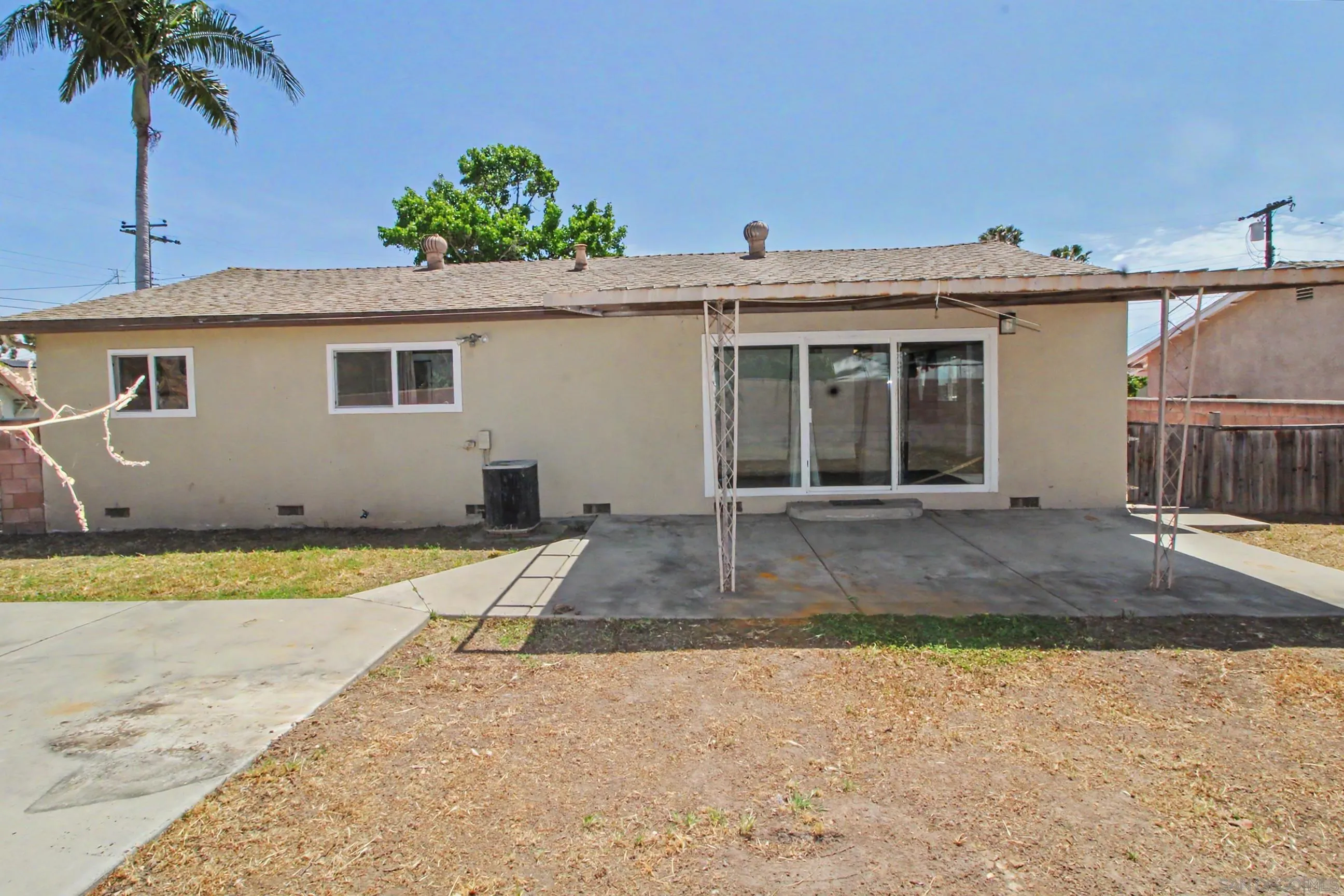 8766 Kelso Street Spring Valley, CA 91977 - Photo 32 of 44 a house with a outdoor space