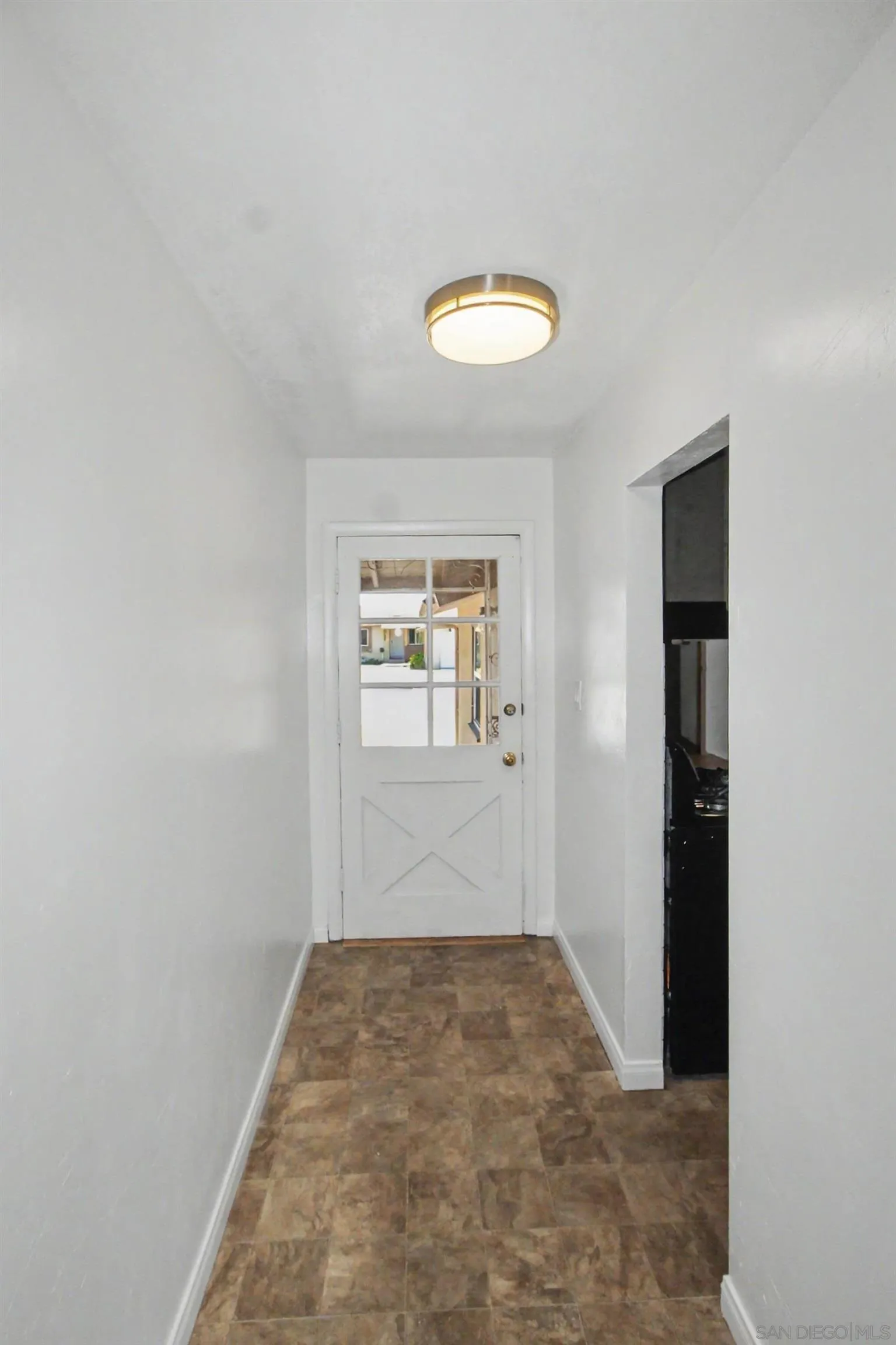 8766 Kelso Street Spring Valley, CA 91977 - Photo 9 of 44 an empty room with a window